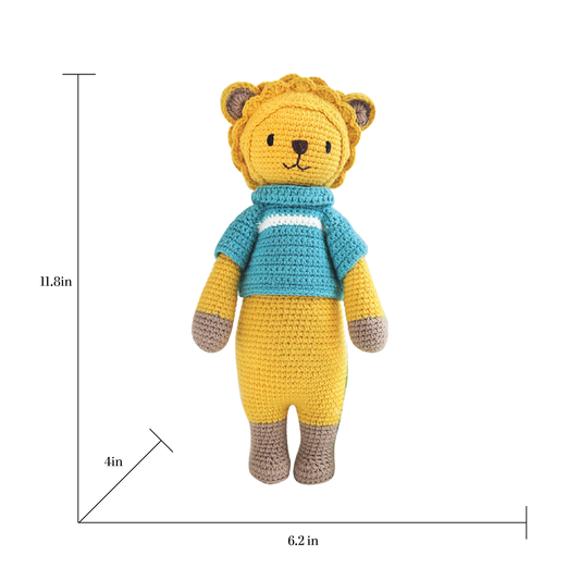 Handmade Crochet Familiar: Little Knight Leo